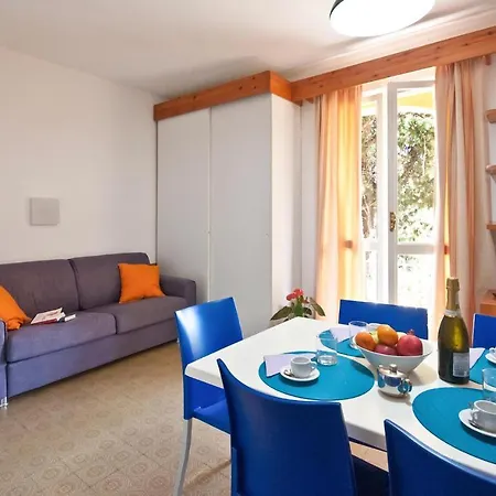 Nice In Li With 1 Bedrooms And Wifi Appartamento Lacona